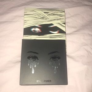 Kylie Jenner Halloween palette